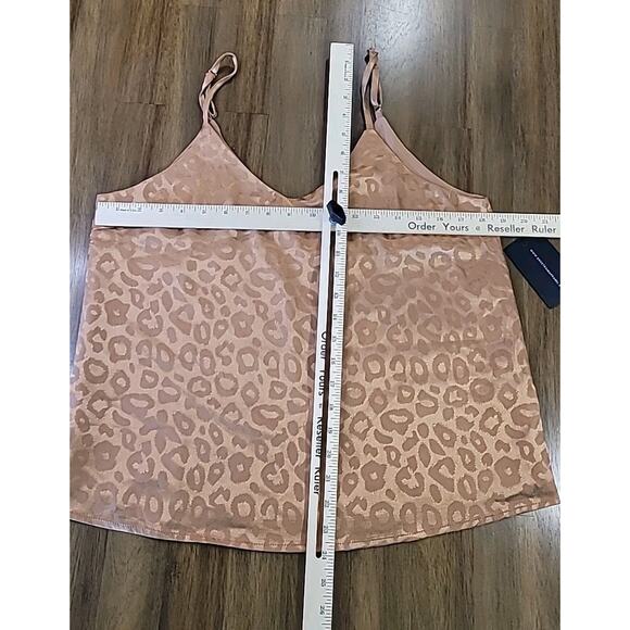 NWT Sweet Rain Leopard Print Silky Sleeveless Blouse – Size M – Blush/Nude - Picture 5 of 8